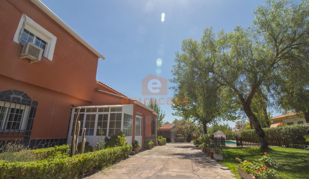 Chalet en venta en Crta. de Valverde