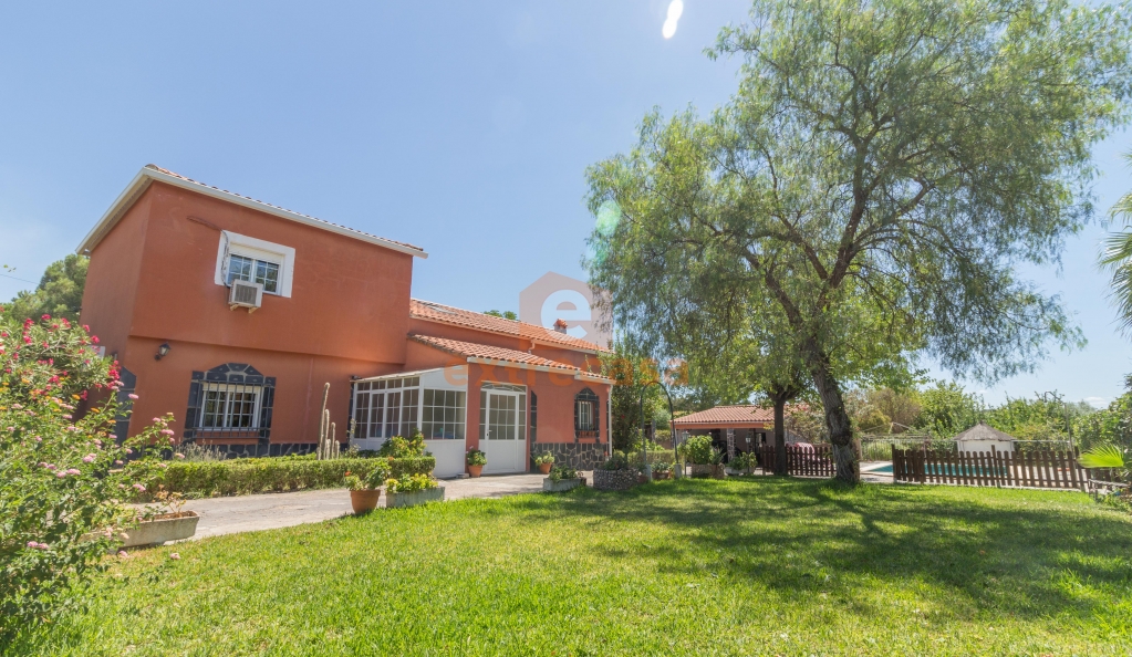 Chalet en venta en Crta. de Valverde
