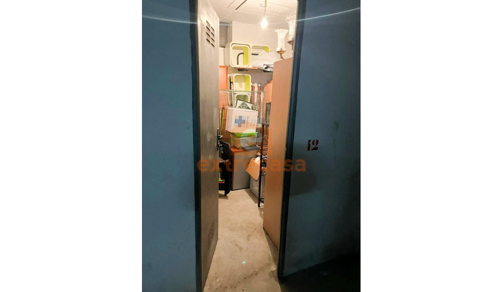 Garaje y Trastero en venta en San Roque Badajoz