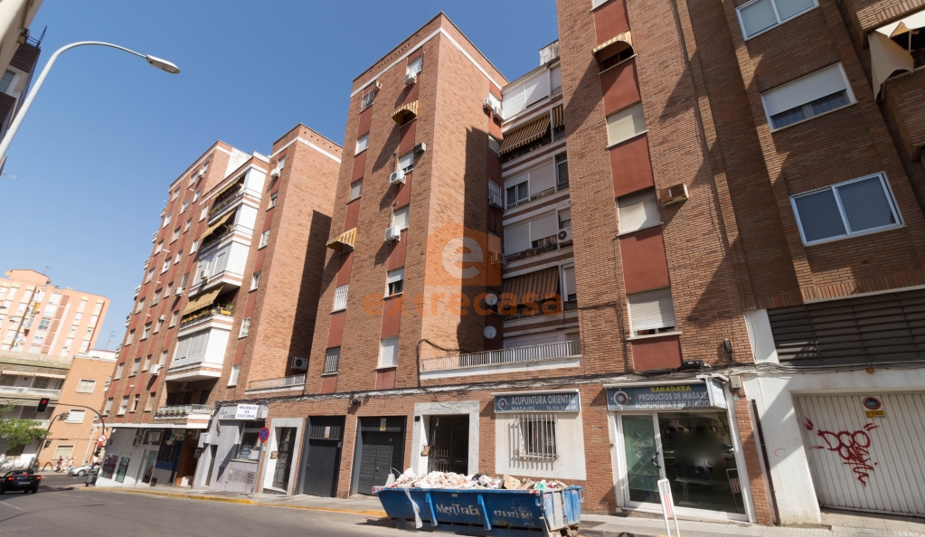 Alquiler de piso amueblado de 3 habitaciones en Pardaleras Badajoz