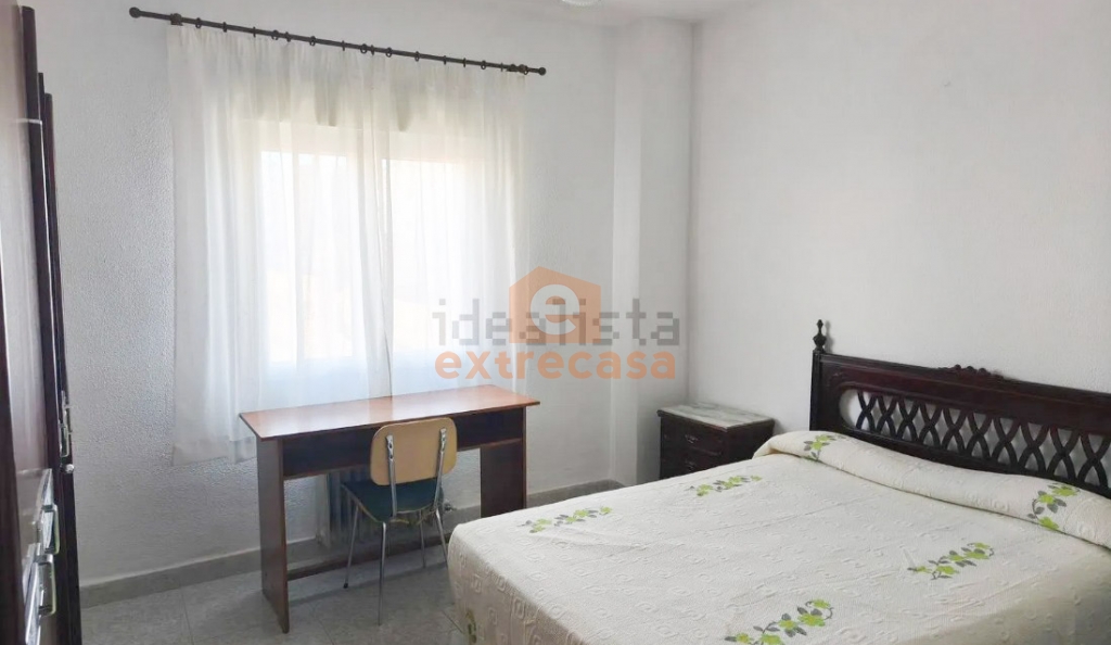 Alquiler de piso amueblado de 3 habitaciones en Pardaleras Badajoz