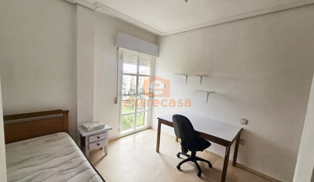 Piso en alquiler en Valdepasillas