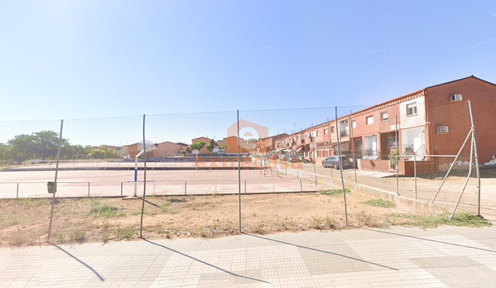 Alquiler de casa adosada en Cerro Reyes Badajoz